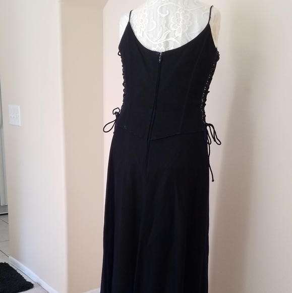 Dress - Picture 2 of 3